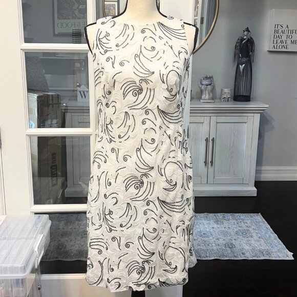 Lauren Ralph Lauren Black and White Sequence Evening Dress - Picture 1 of 9